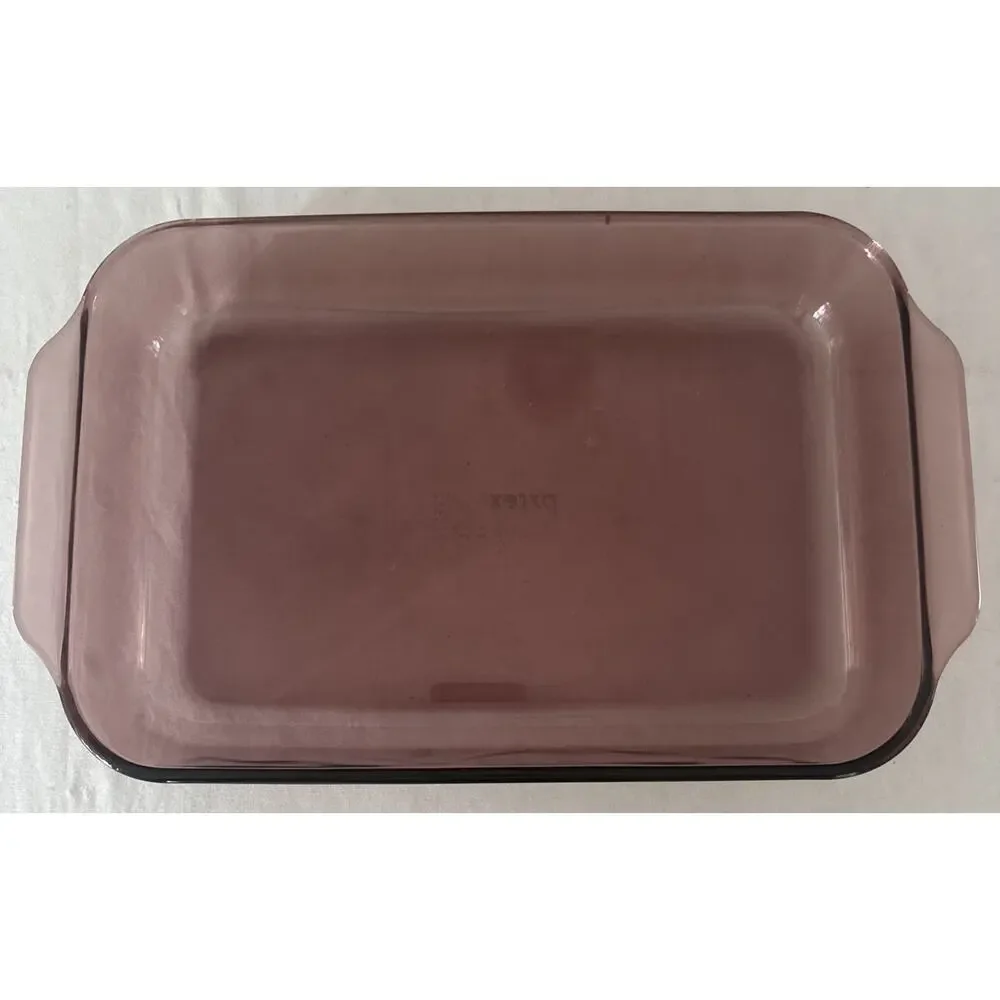 Pyrex Cranberry Purple 3 Quart 13